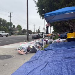 Yardsale 