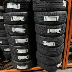 245 40 19 Dunlop Tires Set 