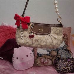 Coach Y2K Lurex Signature C Mini Clutch Bag/Wristlet $175 