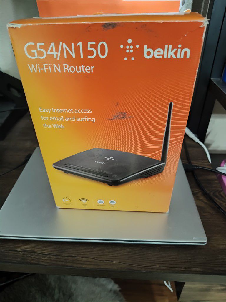 Belkin G54/N150 Wireless Wi Fi N Router 