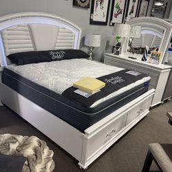 Fantastic Bedroom Set! ❤️😍👋 $2,999. 