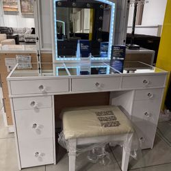 Vanity With Stool ‼️ Only $675‼️