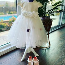 Ivory’s Flowers 👗 