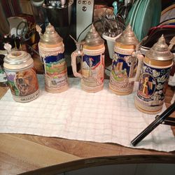 13 Vintage Mugs And Steins https://offerup.com/redirect/?o=Q29sbGVjdGlvbi5CZXN0 Offer Accepted 