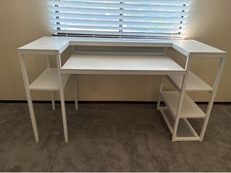 White computer desk with shelves
