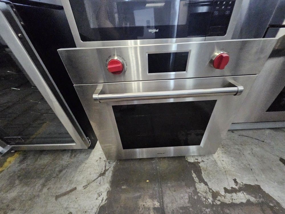 30" WOLF SINGLE WALL OVEN STAINLESS STEEL