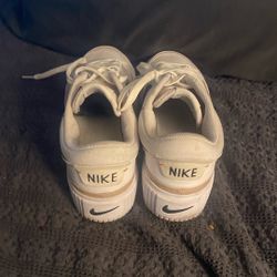 Women’s Nike 9.5