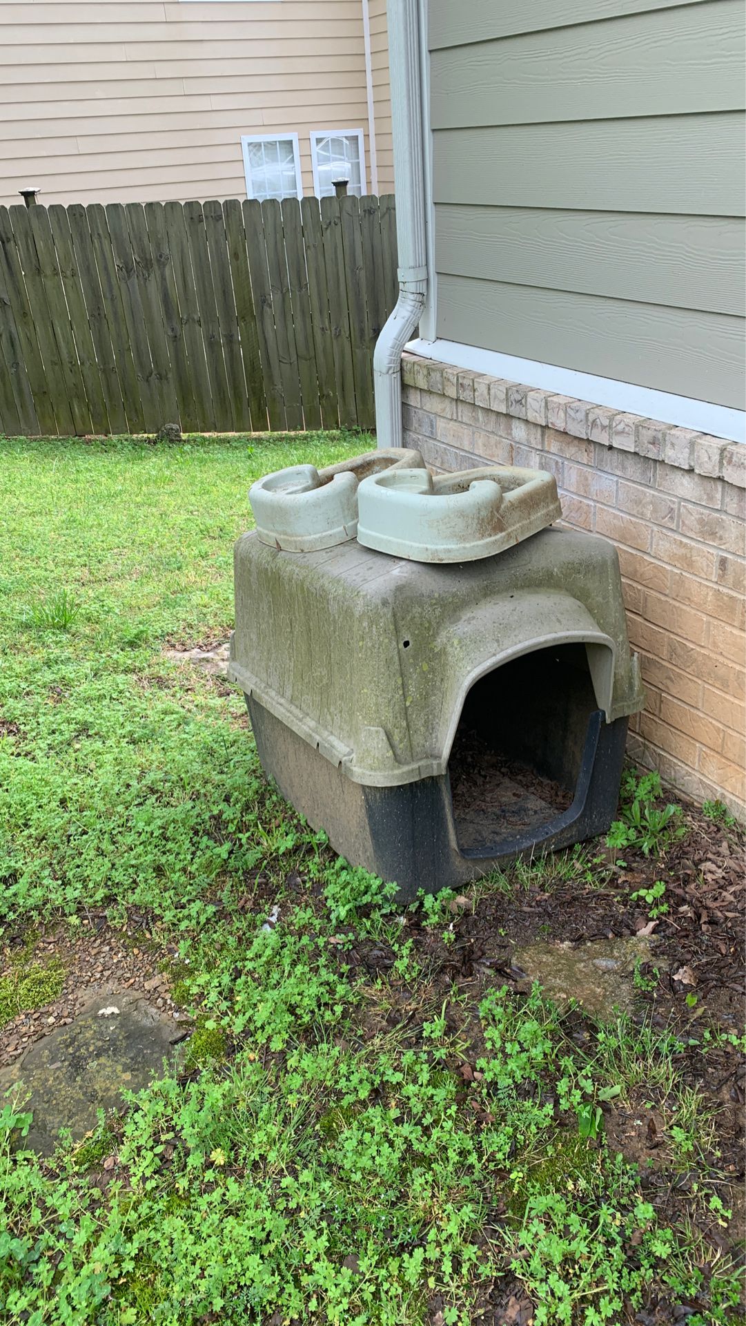 Free dog house and water bowls