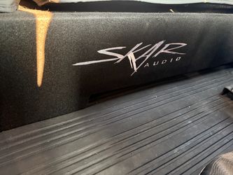 Skar Audio dual 12s in ported box for ford supercrew trucks includes amp and kicker key lock