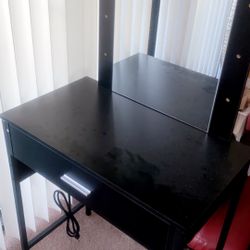 Makeup Vanity Table 