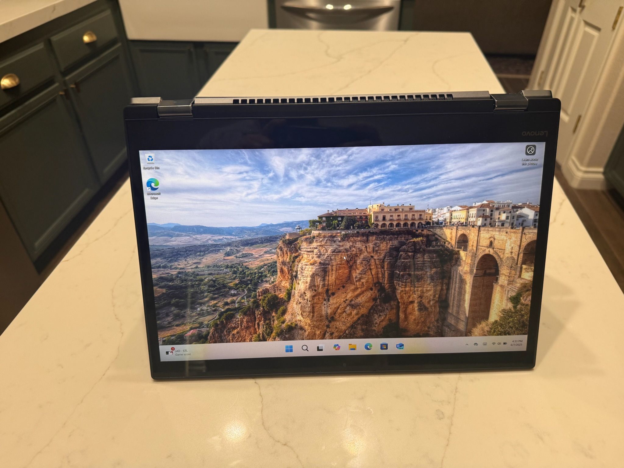 Lenovo Ideapad Flex 5 - 1570 (15.6”)