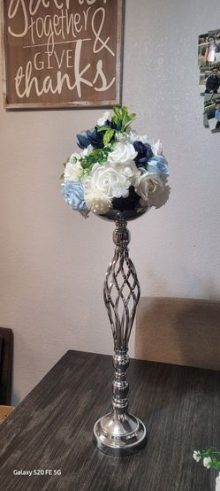 4 Centerpiece Stands
