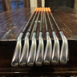 Golf Clubs 