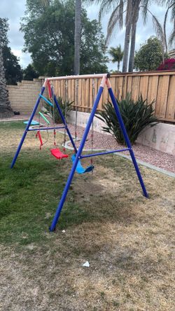 Kids swing sets