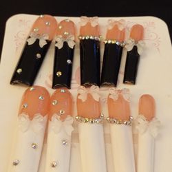 Nails 