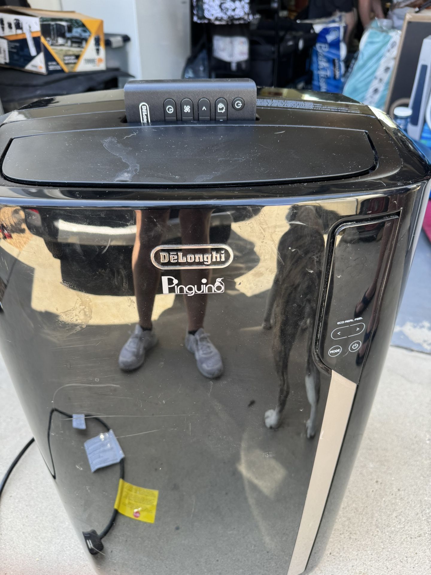 Air Conditioner Unit DeLonghi