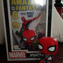Spiderman 1 In Unopened Case  1 On Stand Bobblehead 