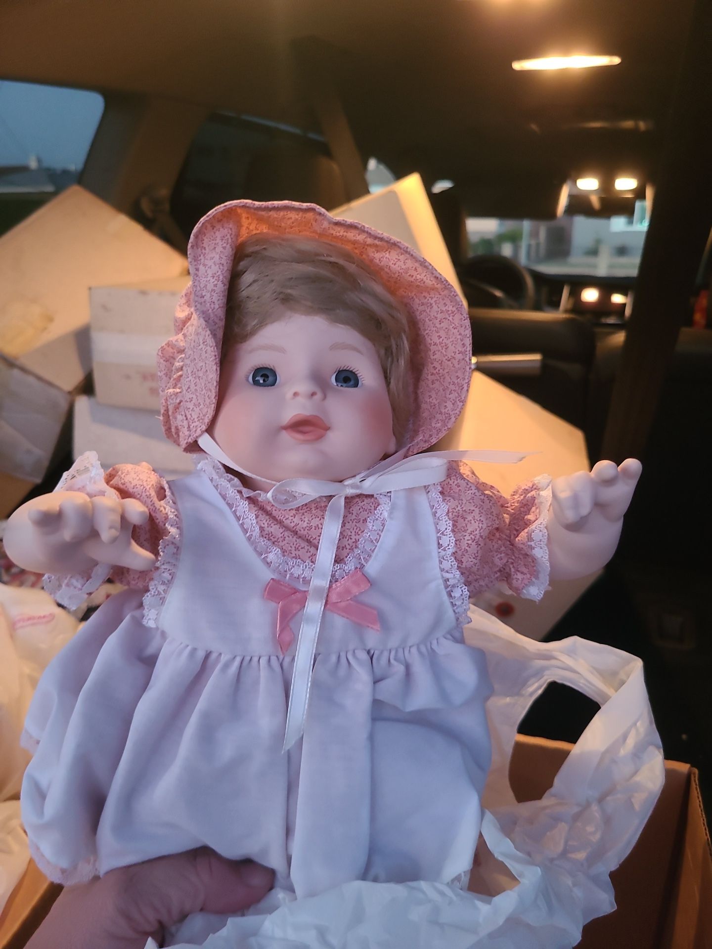  Dolls
