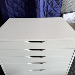 $20 Drawers 