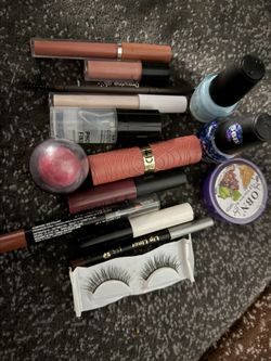 Books Of Makeup Come With Nail Polish And Eyelashes Necklace Removal And Back