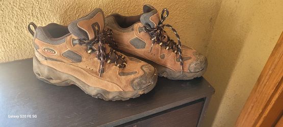 Hiking shoes