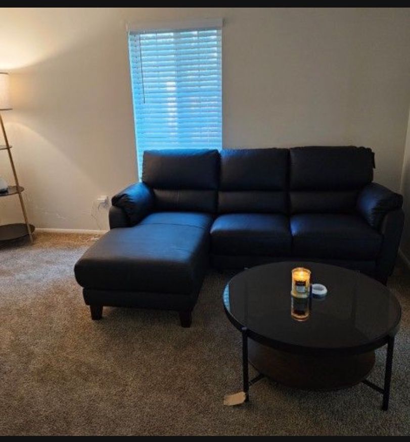 Leather Black Comfy Couch/coffee Table/recliner