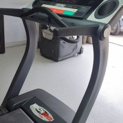 Health RiderL700i Treadmill