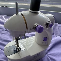 Beginner Sewing Machine 