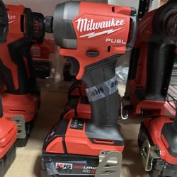 Miwlaukee M18 Fuel Impact Driver Tool Only