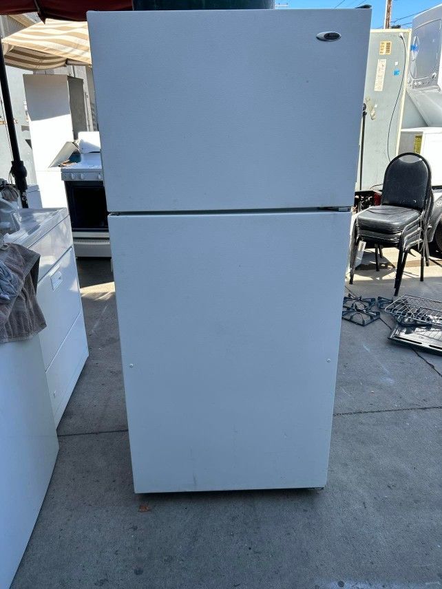 AMANA 18CUFT FRIDGE