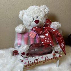 Valentine’s Gift Box 