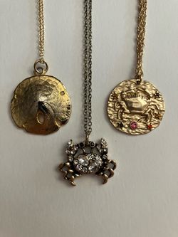 3 x SEA Theme Charm Pendant Necklace Lot - Astrology Cancer Crab Sand Dollar - Gold TONE Jewelry