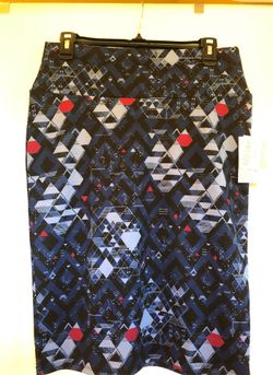 **Brand NEW with TAGS LuLaRoe CASSIE Skirt***