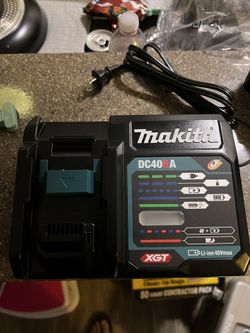 Makita 40v Charger