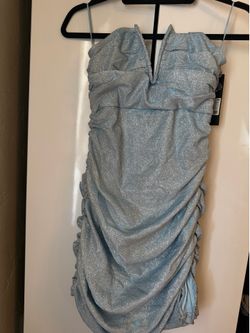 BRAND NEW: Strapless mini dress