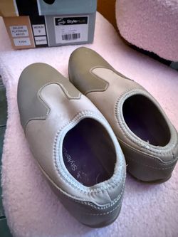 Band/ Guard shoes