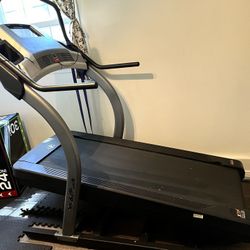 Nordic track Treadmill 