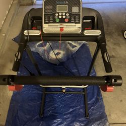 🏃‍♀️ SereneLife SLFTRD26BT Bluetooth Foldable Treadmill – $175