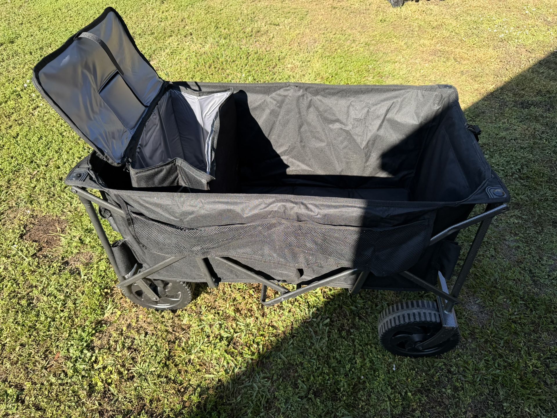 Beach/ Sports wagon With Cooler Big Wheels