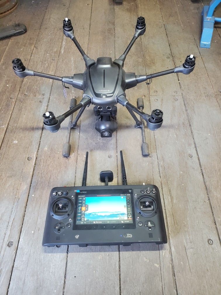Yuneec Camera Drone