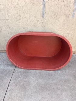 Red tub