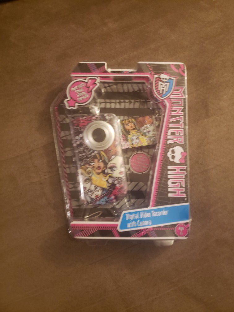 Monster High Digital Video Recorder  With Camera
