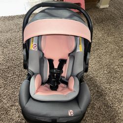 Baby trend Car Seat With base