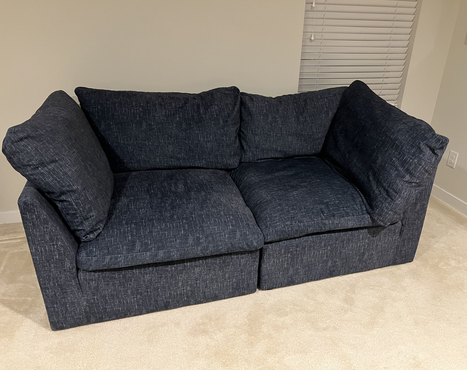 Couch/sofa Blue Color 