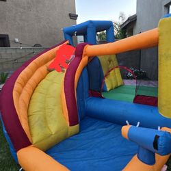 Small Kids Jumper And Pool