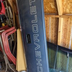88 chevy pick up tail gate  original color
