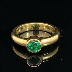 Brand New! Natural Emerald Bezel Ring In 18kt Gold 