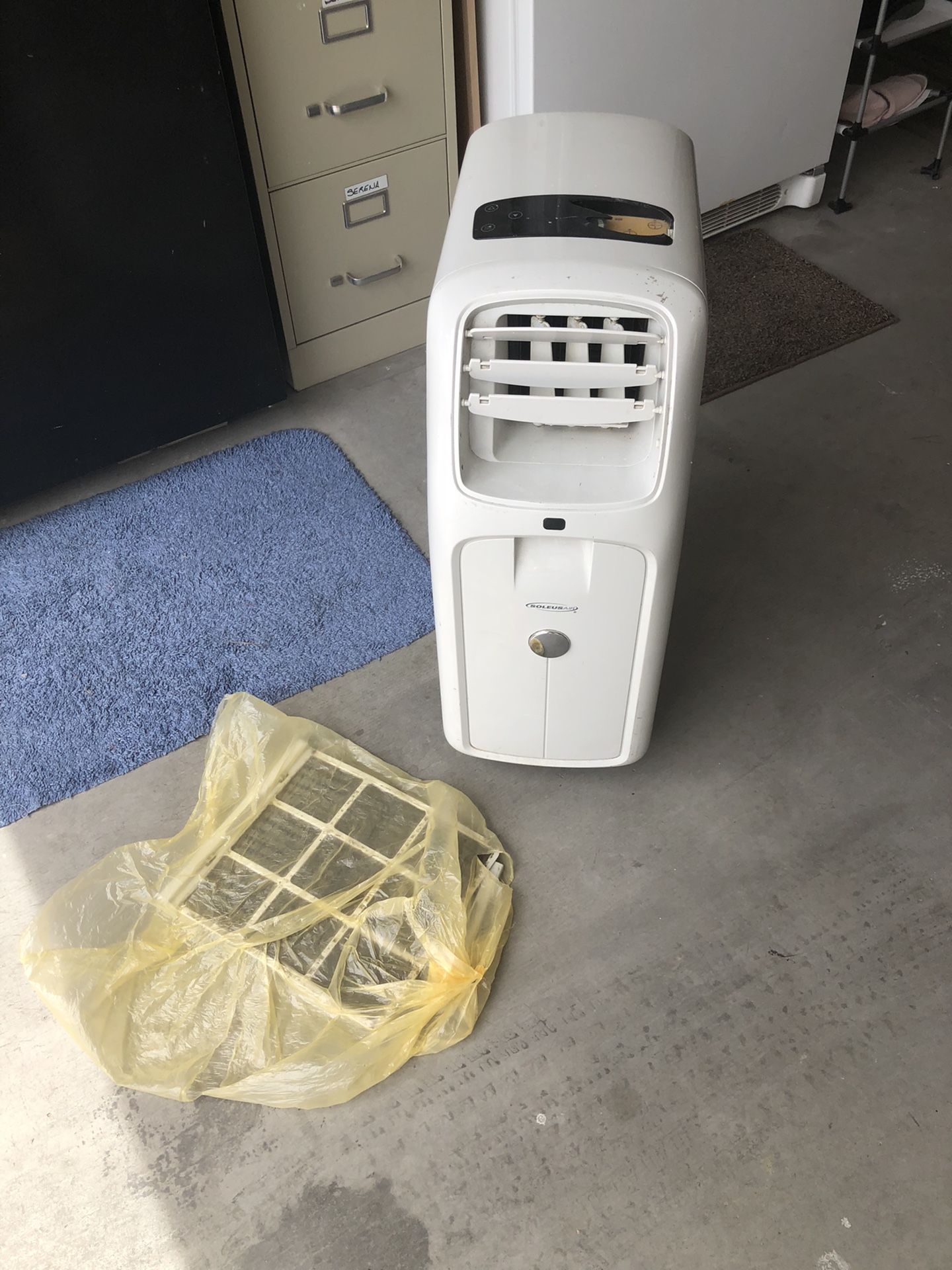 Air conditioner portable with filters