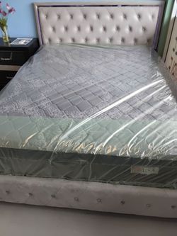 Queen Mattress Still in Plastic Wrap