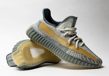 YEEZY BOOST 350 V2 ISRAFI SIZE 9
